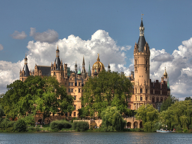 by pe_ha45 on Flickr.Schwerin Castle located in the city of Schwerin, the capital of the Bundesland of Mecklenburg-Vorpommern, Germany.