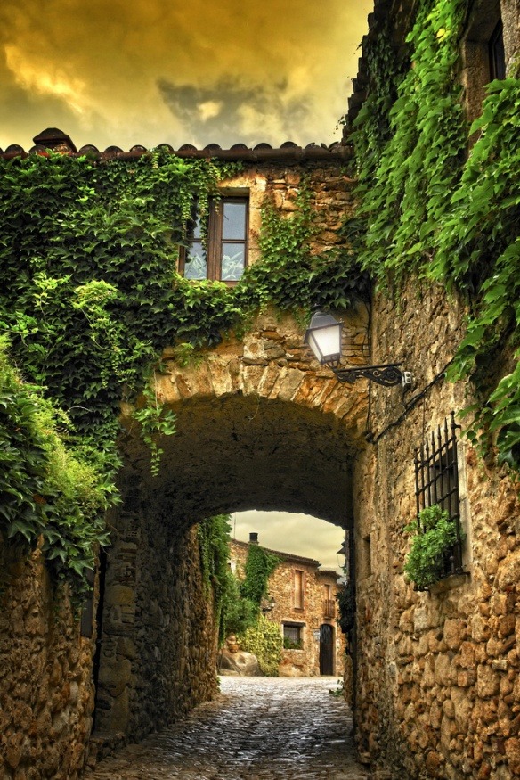 Cobblestone Arch, Girona, Spain