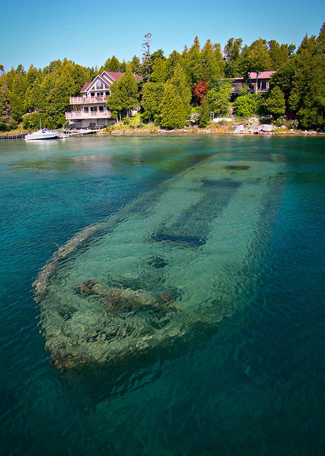 Shipwreck in Big Tub Harbour, Ontario, Canada