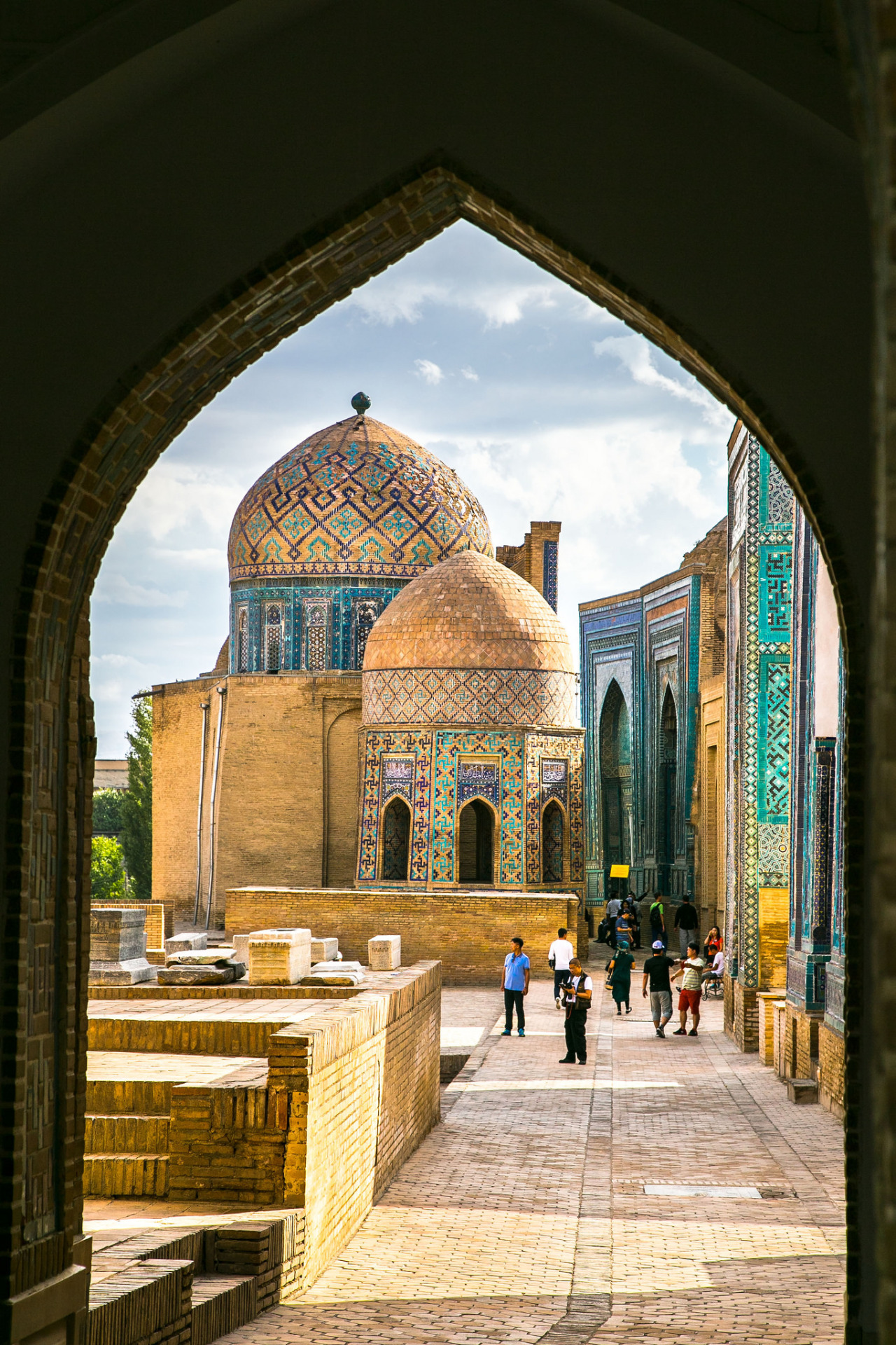 “ Shah-I-Zinda, Samarkand / Uzbekistan .”